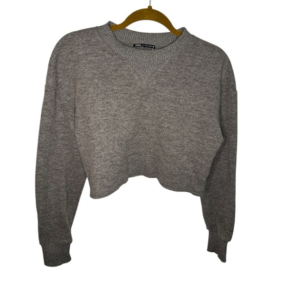 Zara Gray Crew Neck Cropped Sweater - Picture 1 of 5